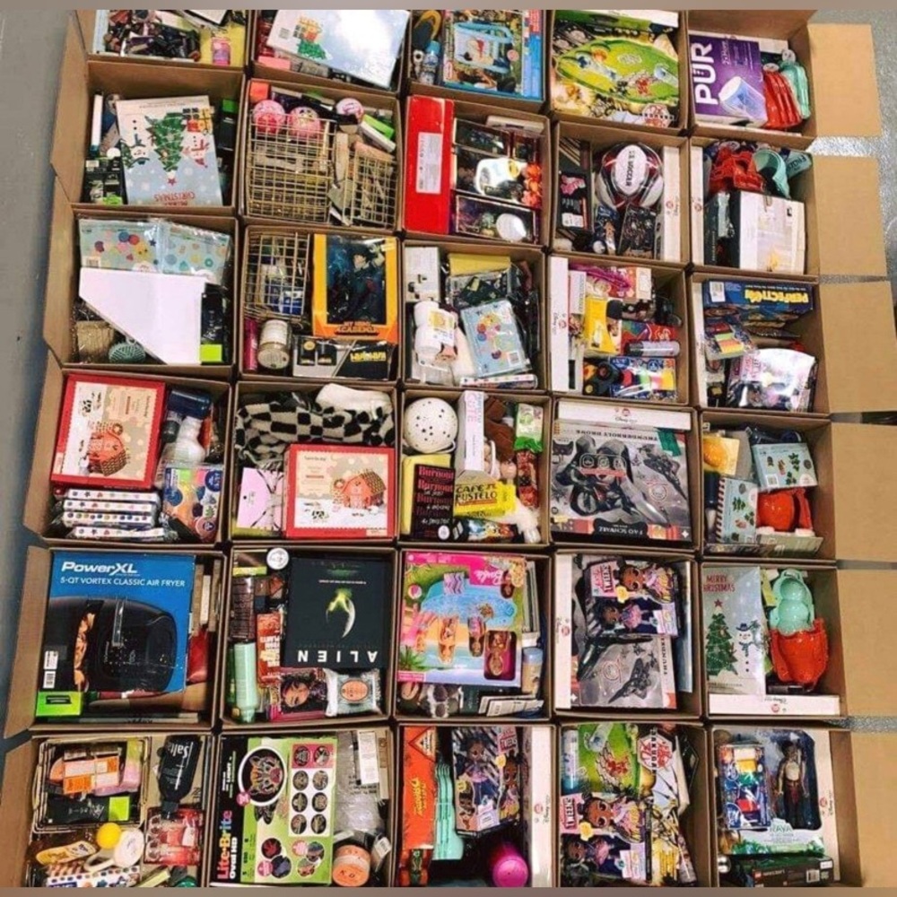 10 Pieces - Amazon Target Walmart, LIKE NEW!!!